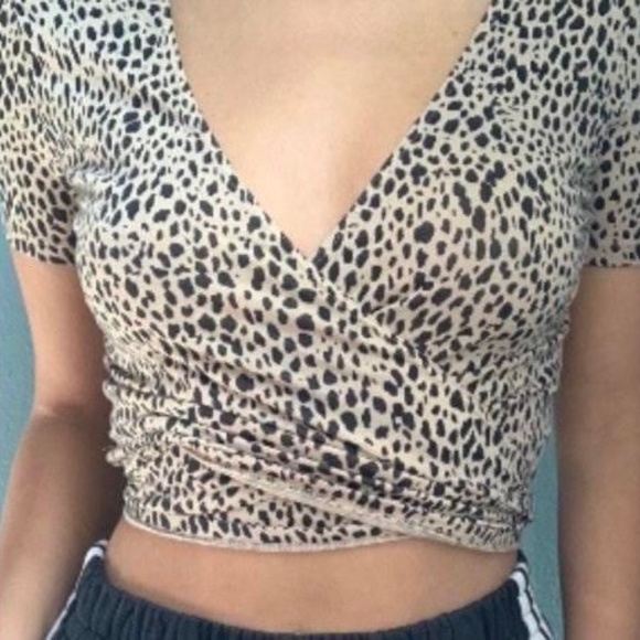 Cheetah Wrap Top - Picture 7 of 7